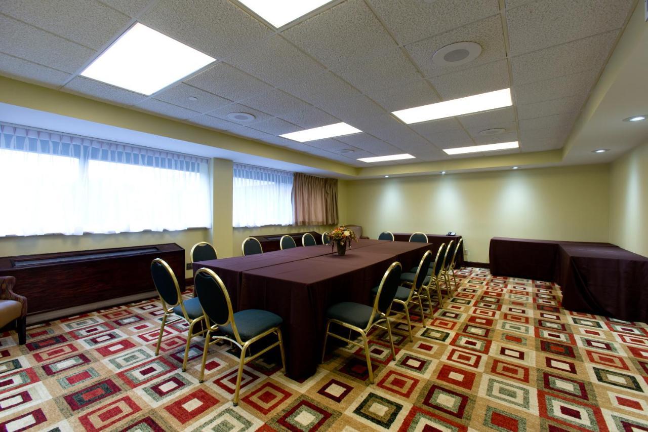 Liyo Inn Clinton Εξωτερικό φωτογραφία